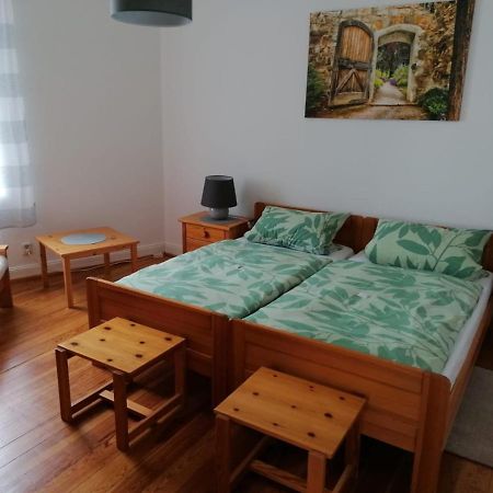 Mosel-Ferienwohnung Bewo Bernkastel-Kues Esterno foto
