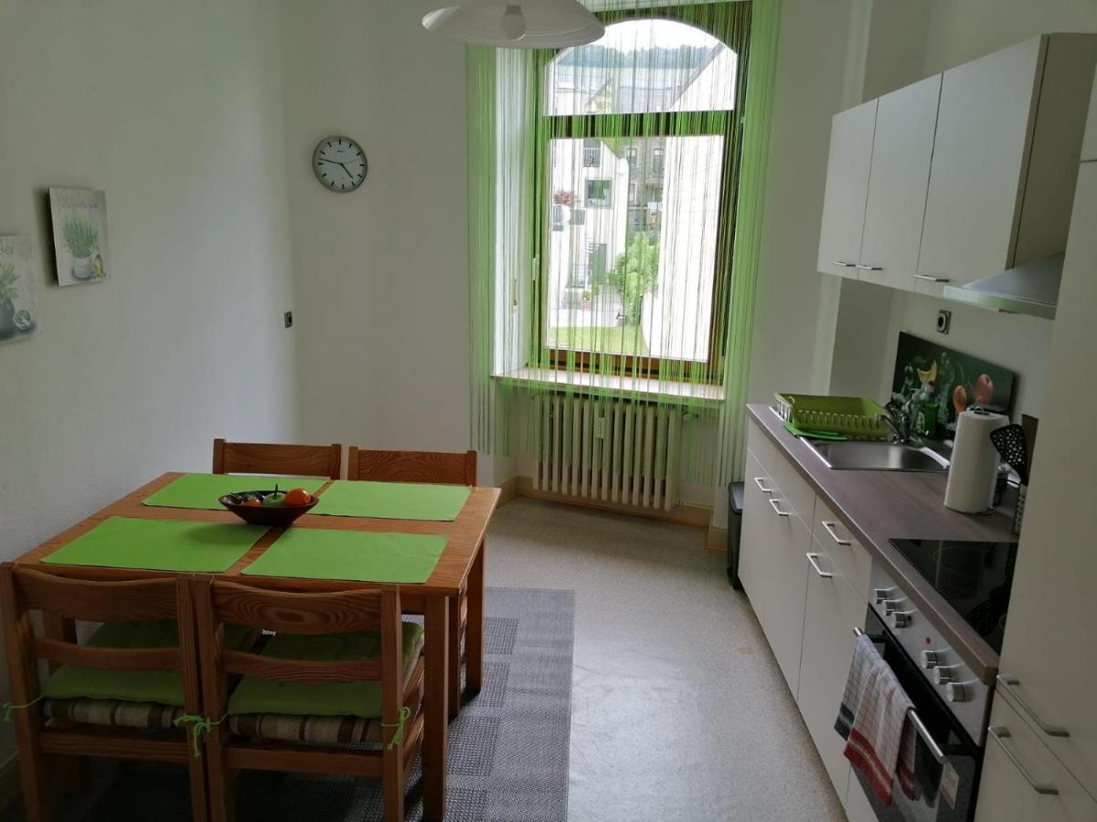 Mosel-Ferienwohnung Bewo Bernkastel-Kues Esterno foto